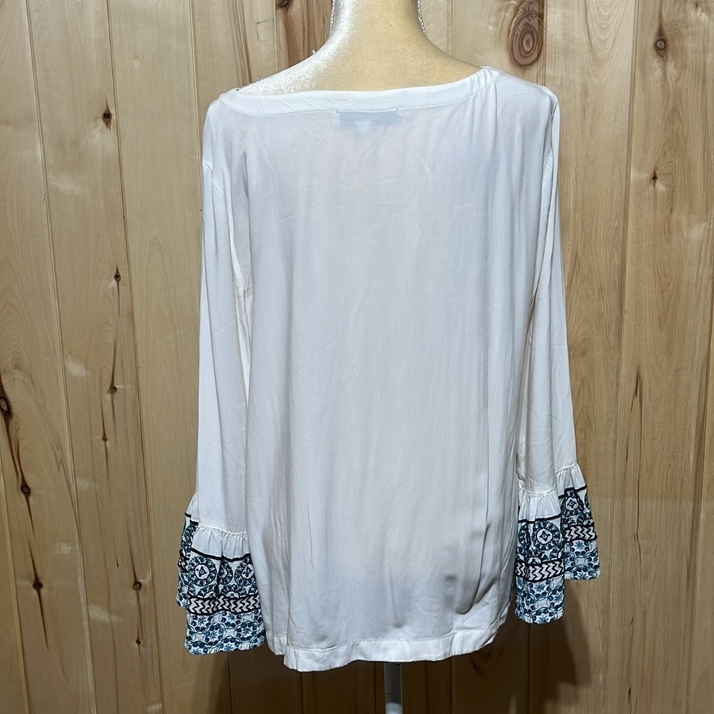 Loft White Embroidered Bell Sleeve Top‎ Size L - Picture 4 of 7